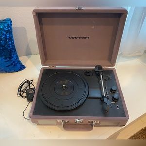 Crosley Suitcase Record Player/Bluetooth Speaker